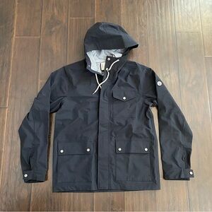 New without tag Vuori Men’s Size M Black Palisades Rain Jacket